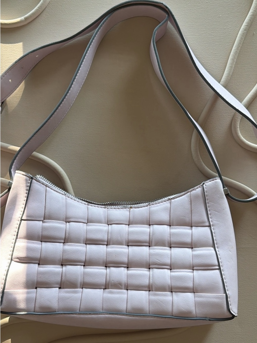 Woven Leather Shoulder Bag - Light purple